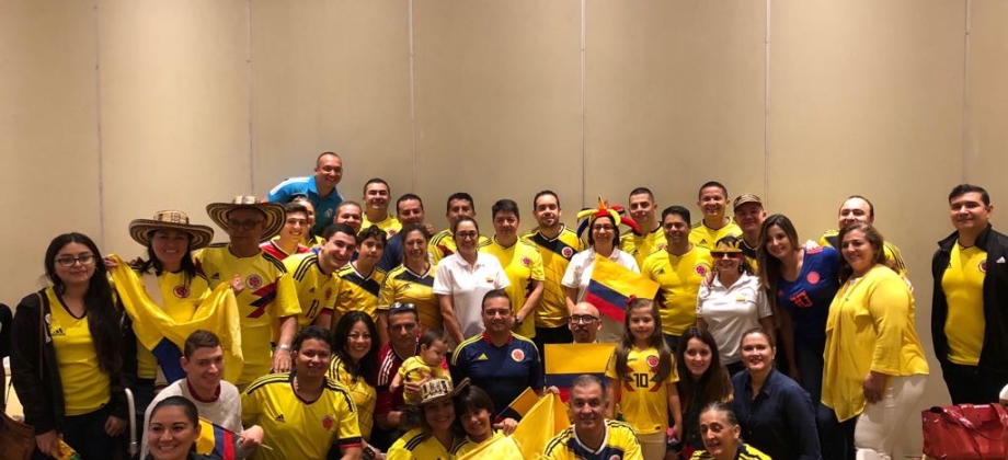 La Embajada y el Consulado en Honduras siguieron junto a connacionales el partido de la Selección Colombia contra Senegal en el Mundial Rusia 2018