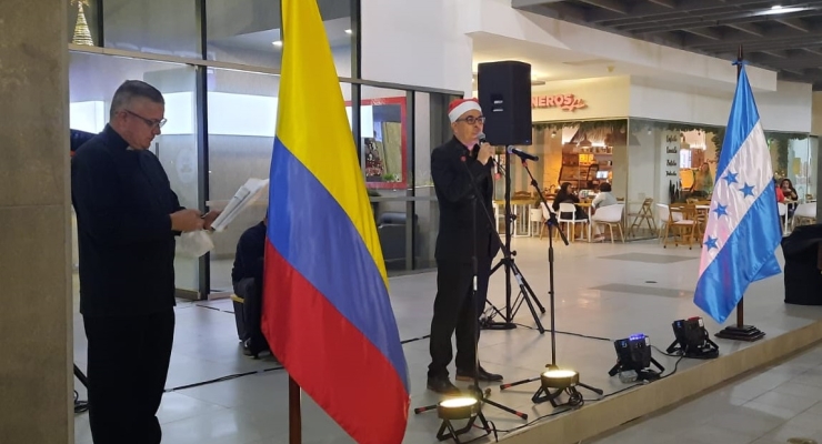 EMBAJADA DE COLOMBIA EN HONDURAS CELEBRA LA TRADICIONAL NOCHE DE LAS VELITAS