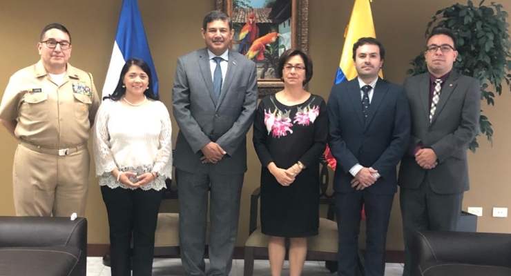 Embajadora de Colombia y el Ministro de Defensa de Honduras dialogaron sobre temas relacionados con la cooperación en seguridad y defensa
