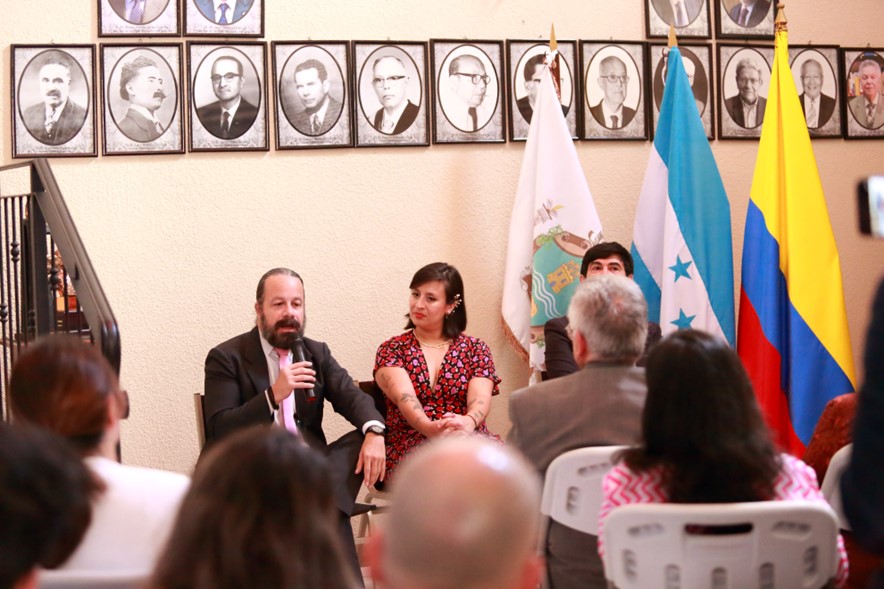 Colombia y Honduras rinden homenaje a Gabriel García Márquez