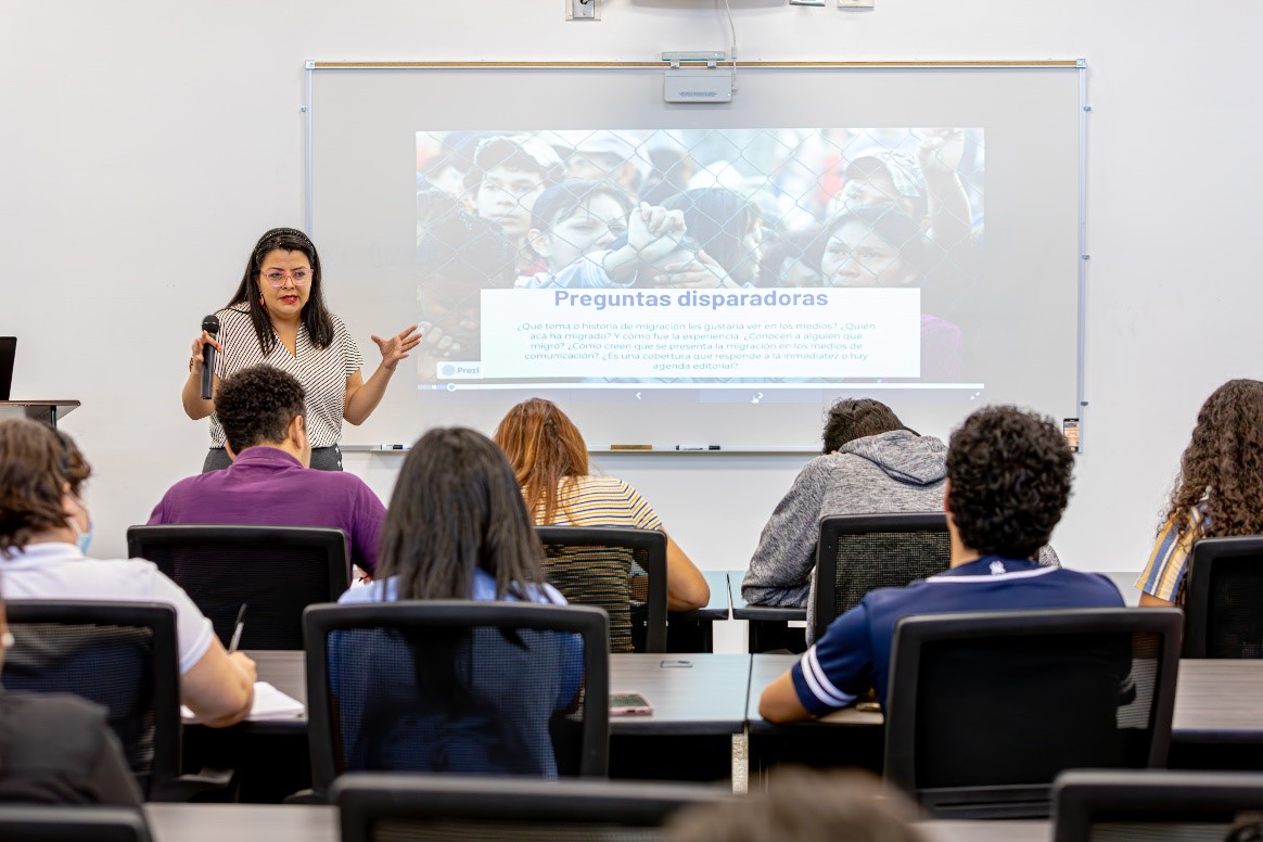 En taller y conversatorio sobre migración y periodismo se reflexionó sobre la importancia del lenguaje y las narrativas para explicar el fenómeno de la migración