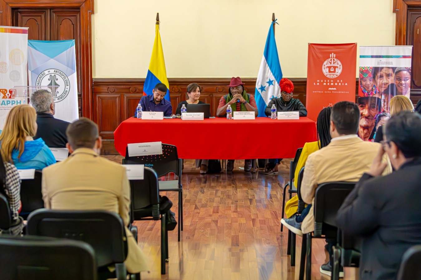 Encuentro entre comunidades Raizal y Garífuna