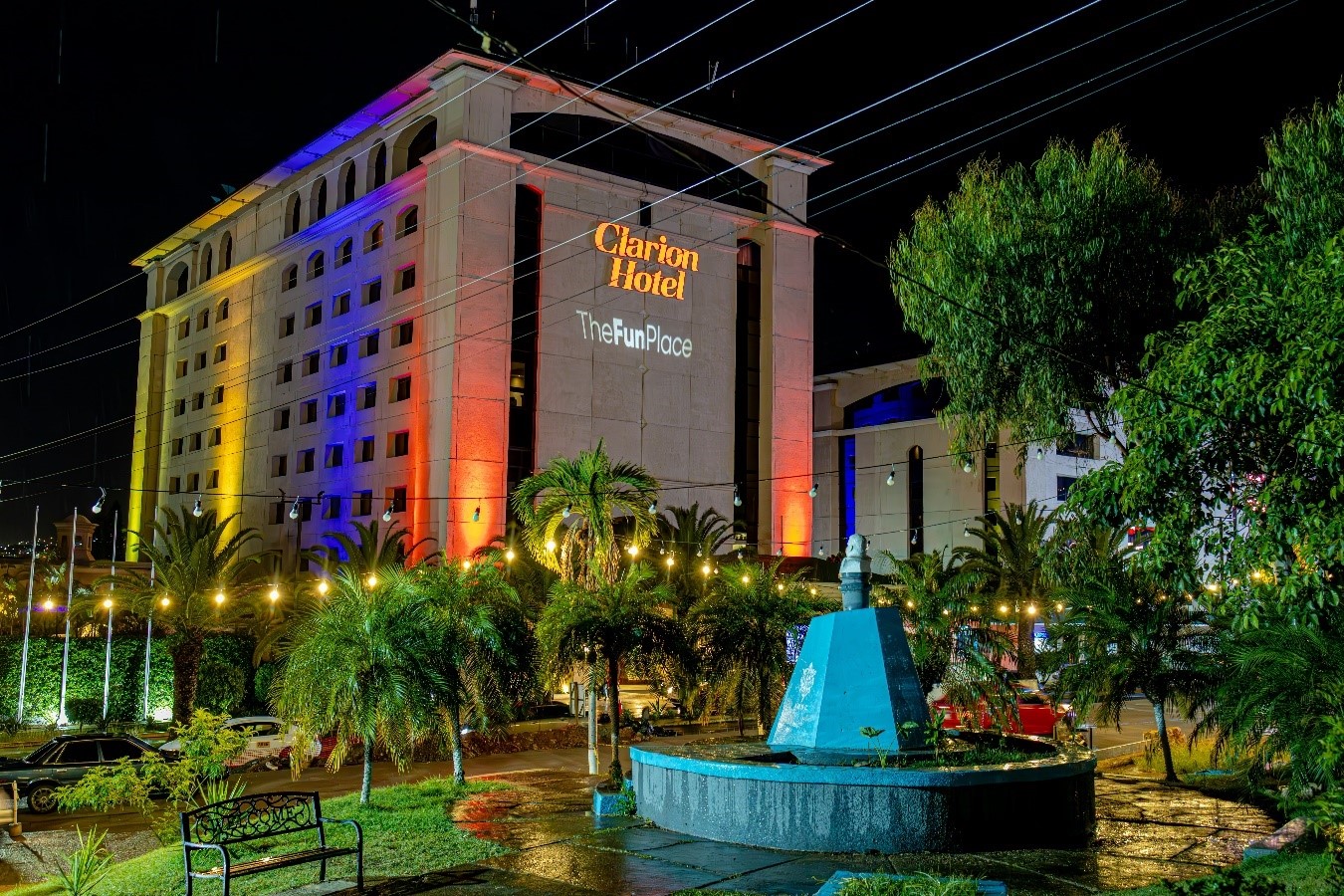 Iluminación fachada Hotel de Tegucigalpa