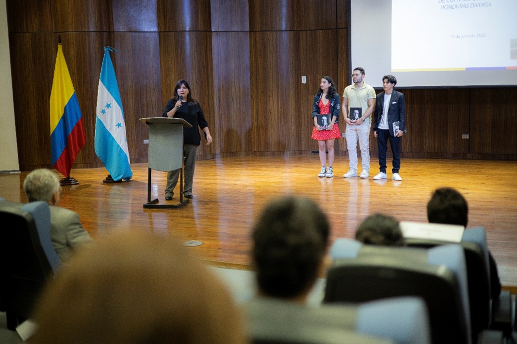 La literatura puente entre culturas diversas