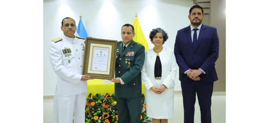 Honduras reconoce los aportes de Colombia en materia de seguridad y defensa