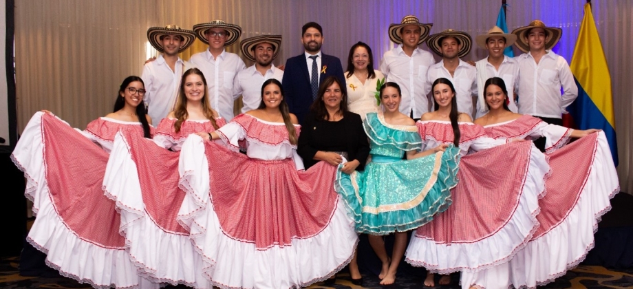 La Embajada de Colombia en Honduras conmemora los 214 años de la Independencia de Colombia