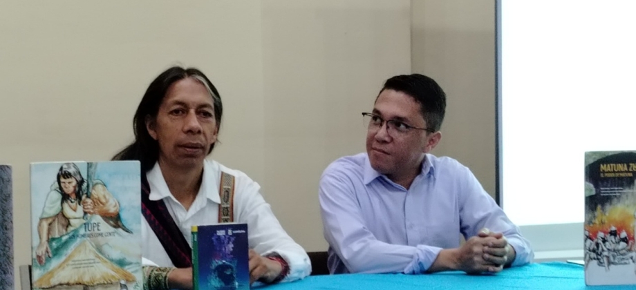 El Poeta arhuaco Hugo Jamioy representa a Colombia en encuentros literarios en Honduras