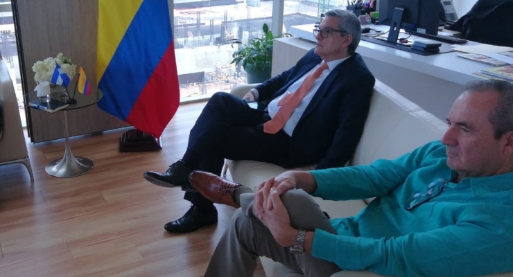 Embajada de Colombia en Honduras organiza conferencia sobre la economía